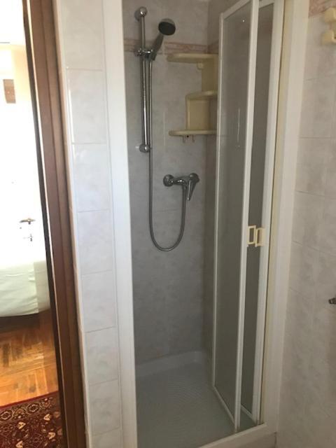 Hotel Carillon Lavena Ponte Tresa Kültér fotó