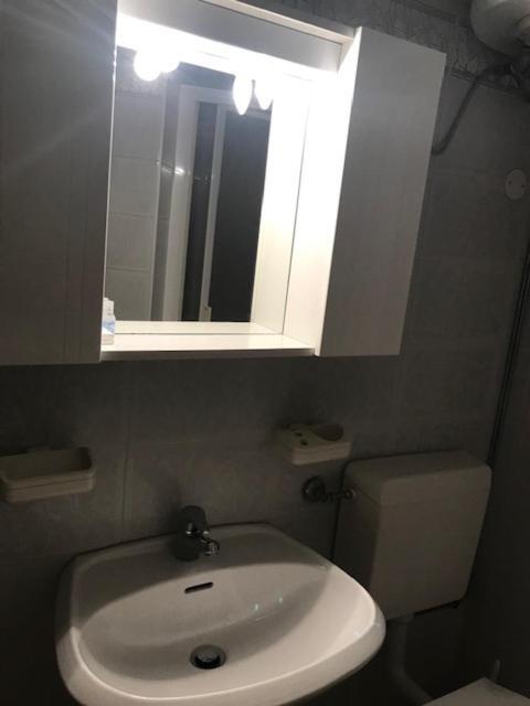 Hotel Carillon Lavena Ponte Tresa Kültér fotó