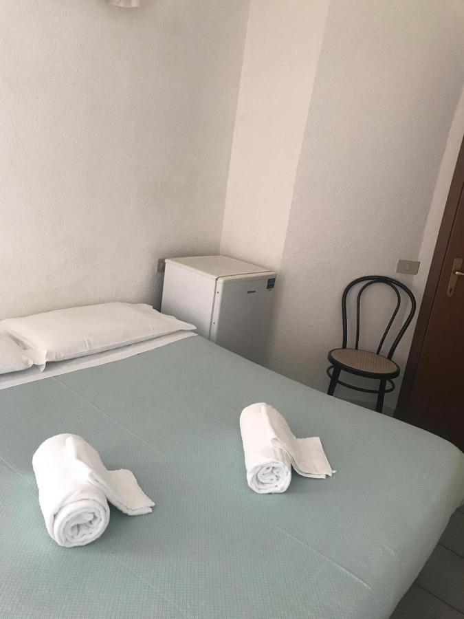 Hotel Carillon Lavena Ponte Tresa Kültér fotó